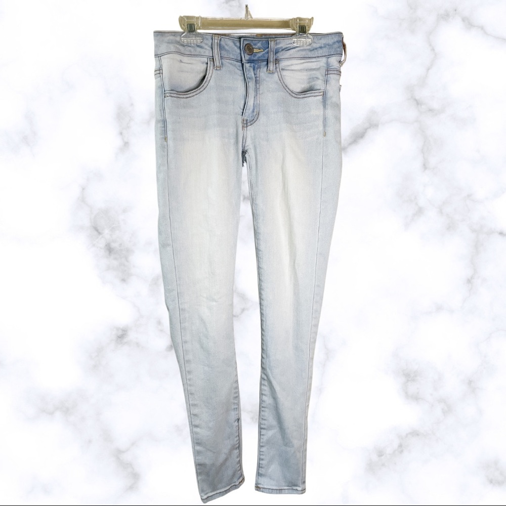 American Eagle Super Stretch Light Wash Denim Jegging Jean